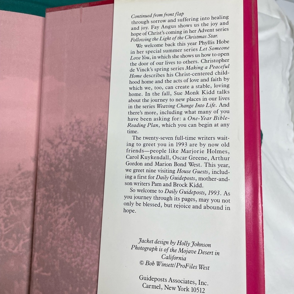 Daily Guideposts 1993 Book - Picture 6 of 6